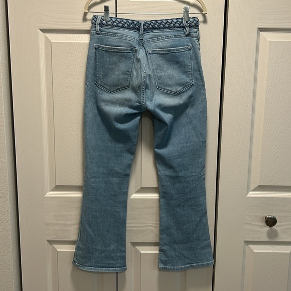 FRAME Le Crop Mini Boot Mid-Rise Cropped Lightwash Jeans with Braided Waistband - Picture 5 of 9